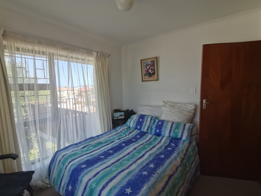 4 Bedroom Property for Sale in Bayview Western Cape